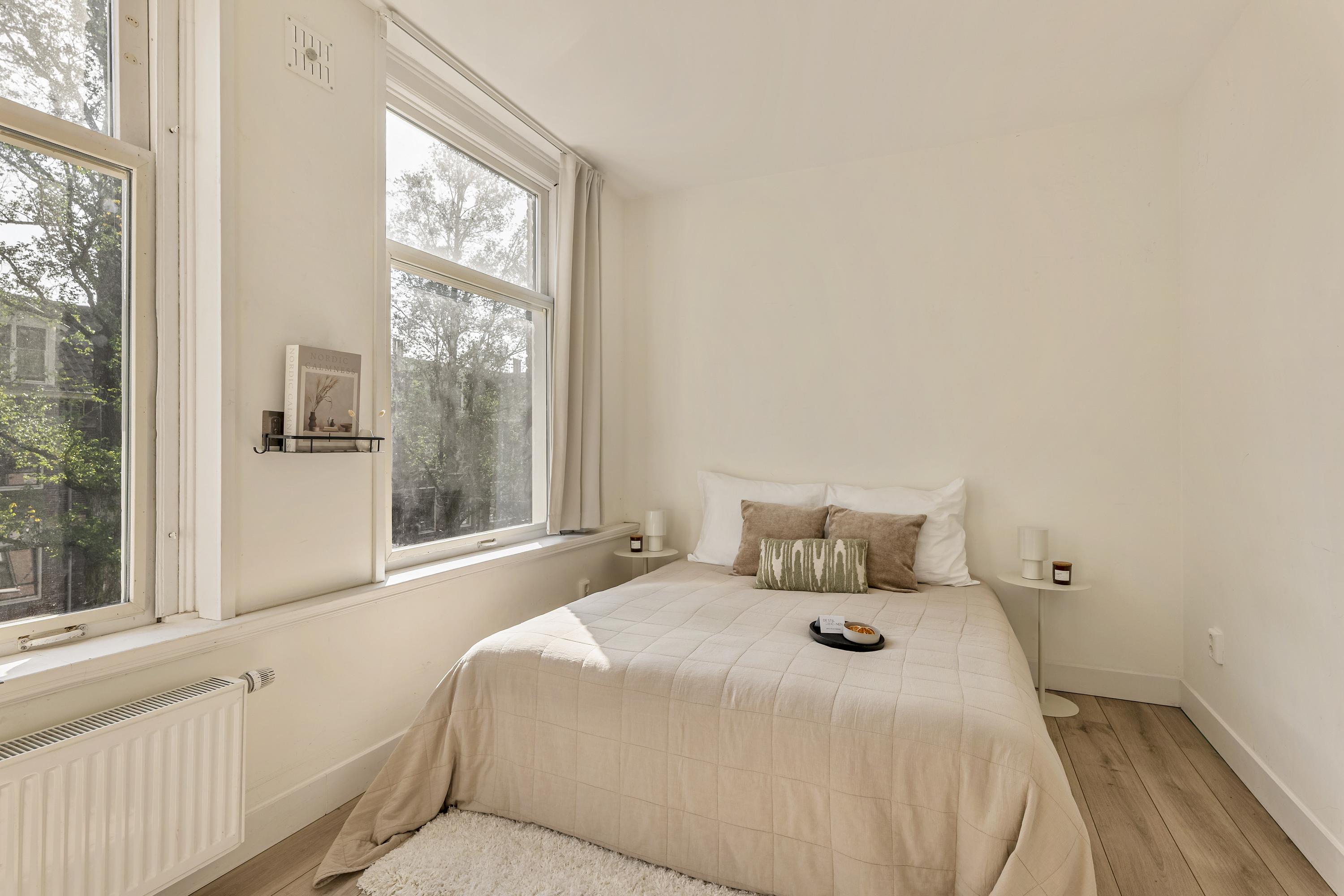 Studio te koop: Czaar Peterstraat 149-3, Amsterdam