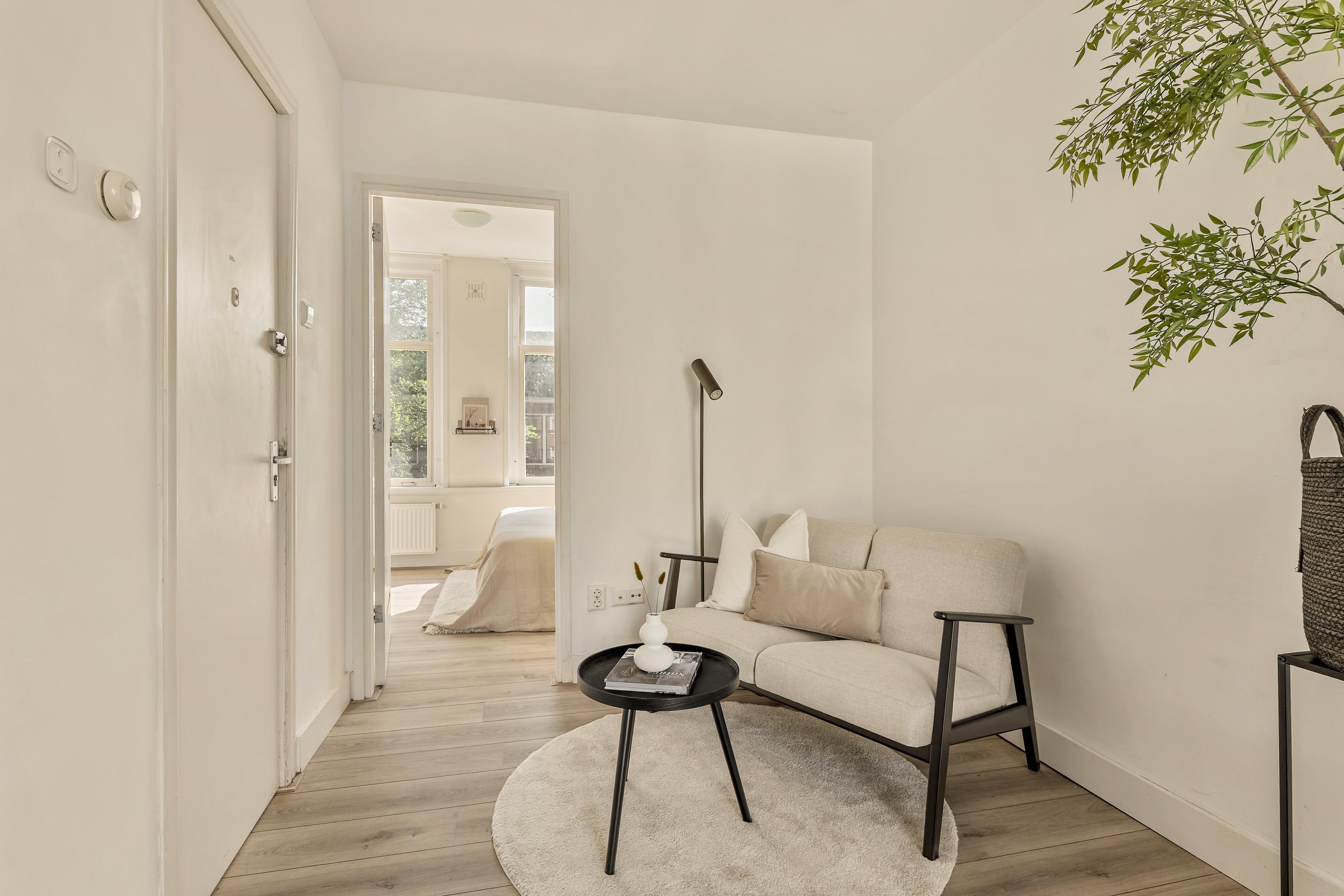 Studio te koop: Czaar Peterstraat 149-3, Amsterdam