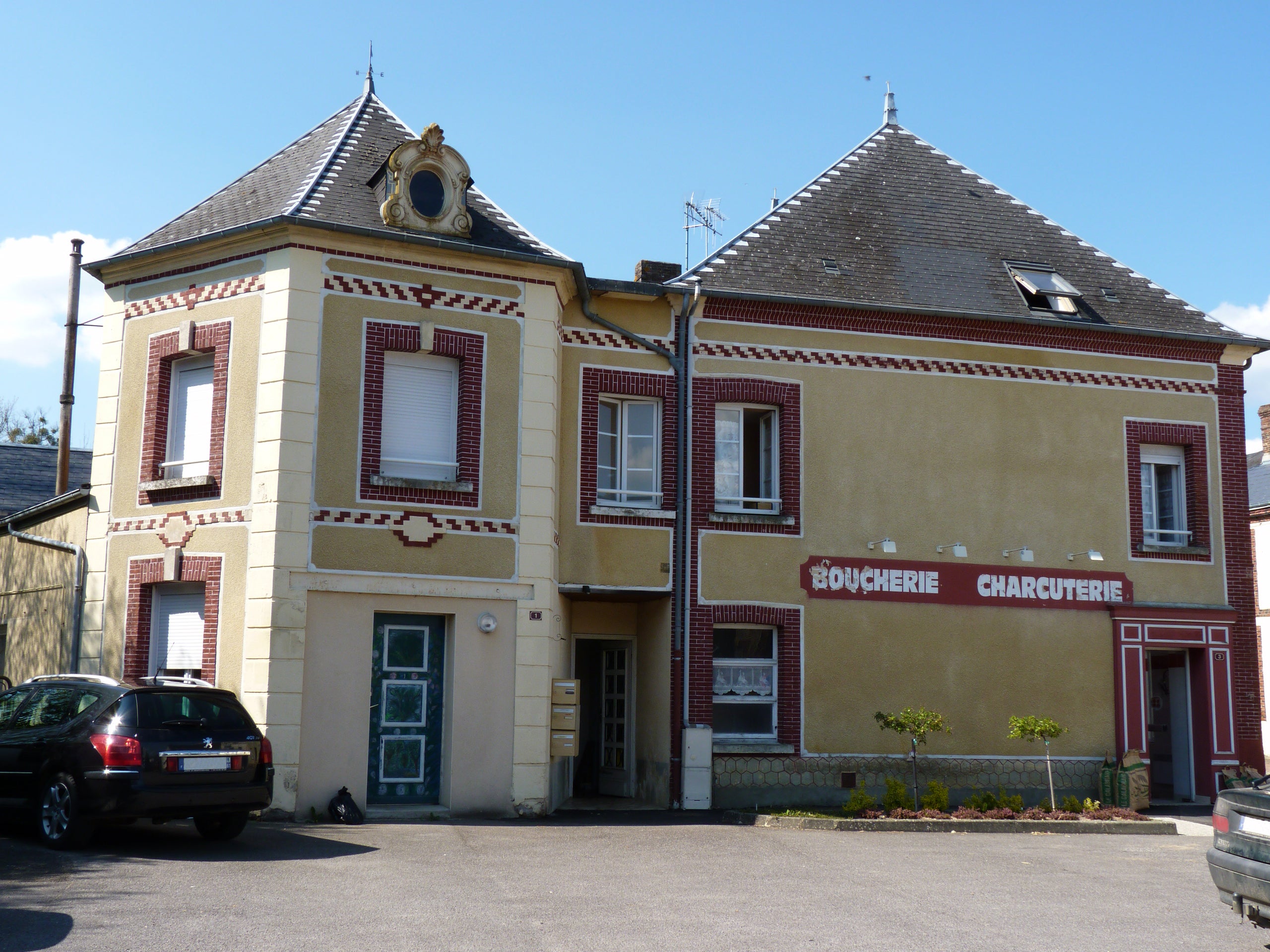 Flat Rue Mouffetard in Sainte-Scolasse-sur-Sarthe