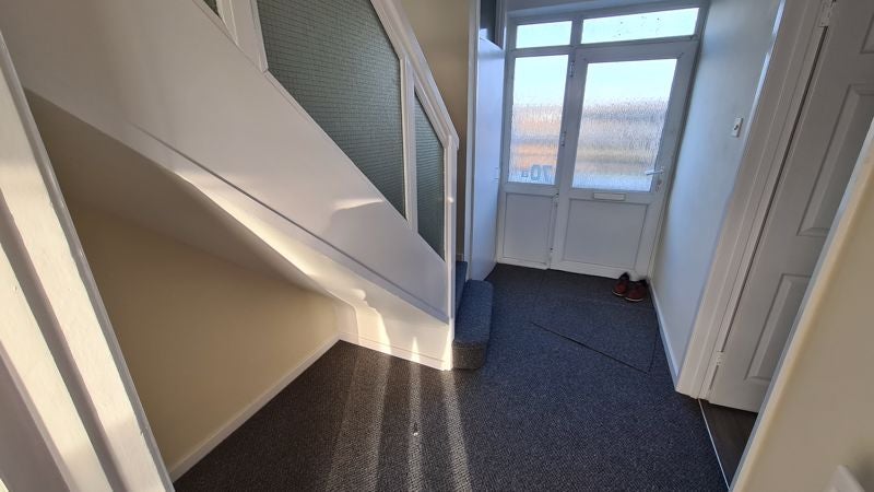 Flat Storrington Way in Peterborough