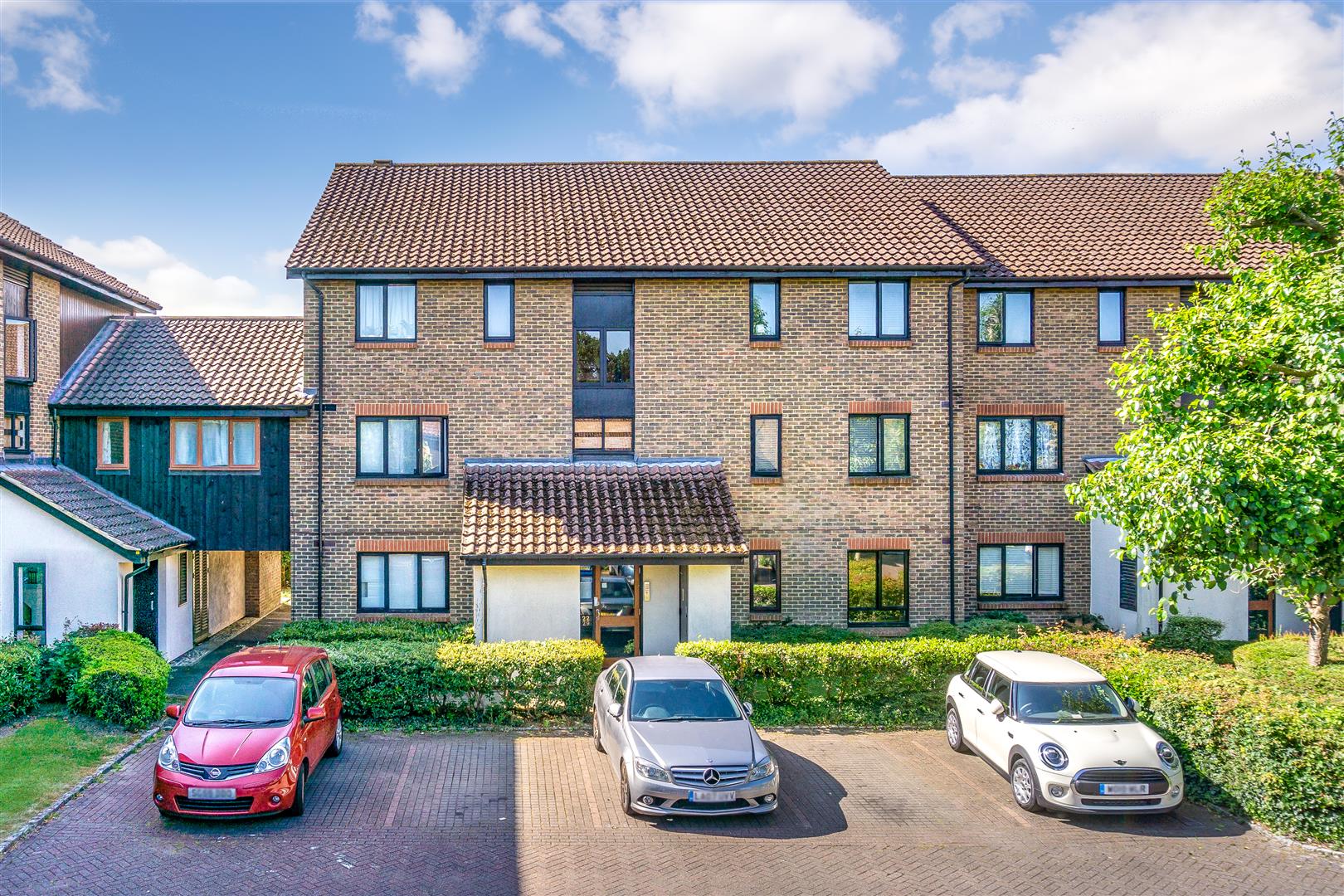 Flat Whitecroft in Reigate and Banstead