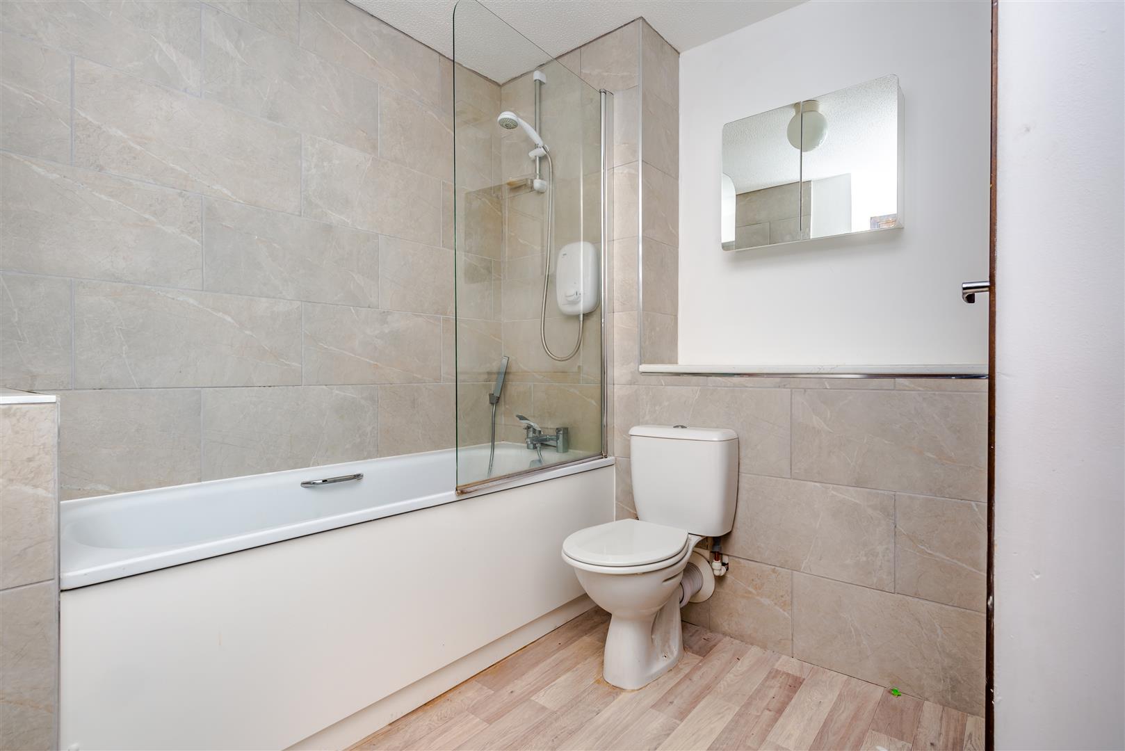 Flat Whitecroft in Reigate and Banstead
