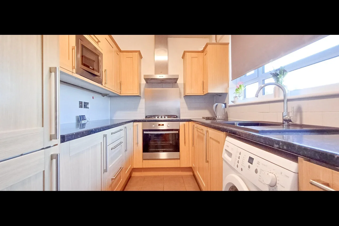 Room Albert Drive in Greater London