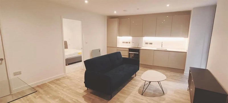 Room Hartley Road in Nottingham
