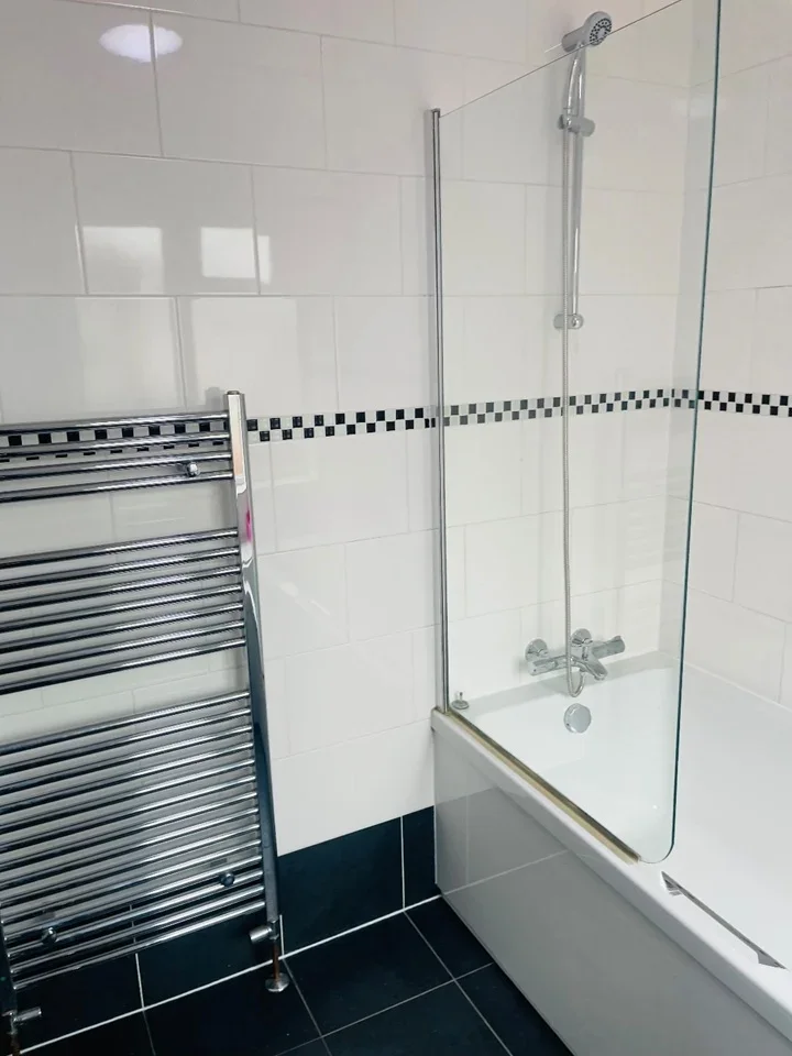 Room Sutton Dene in Greater London