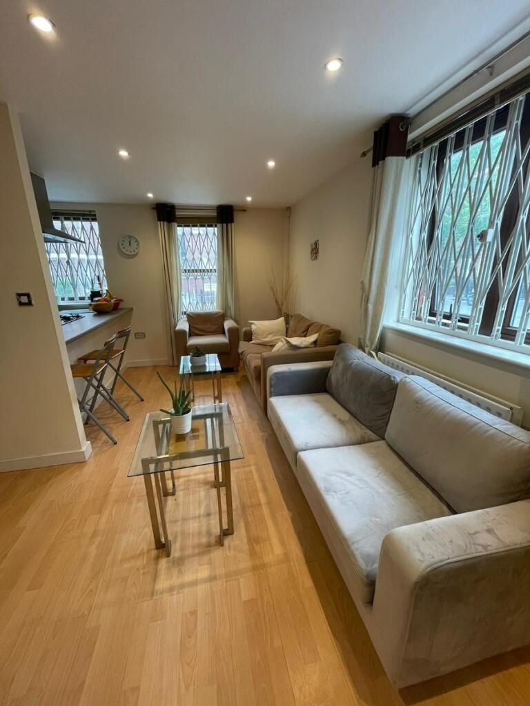 House Rossmore Road in City of Westminster