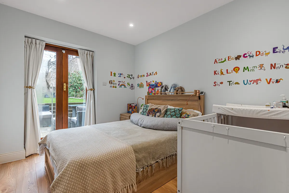 Flat The Grove in Greater London