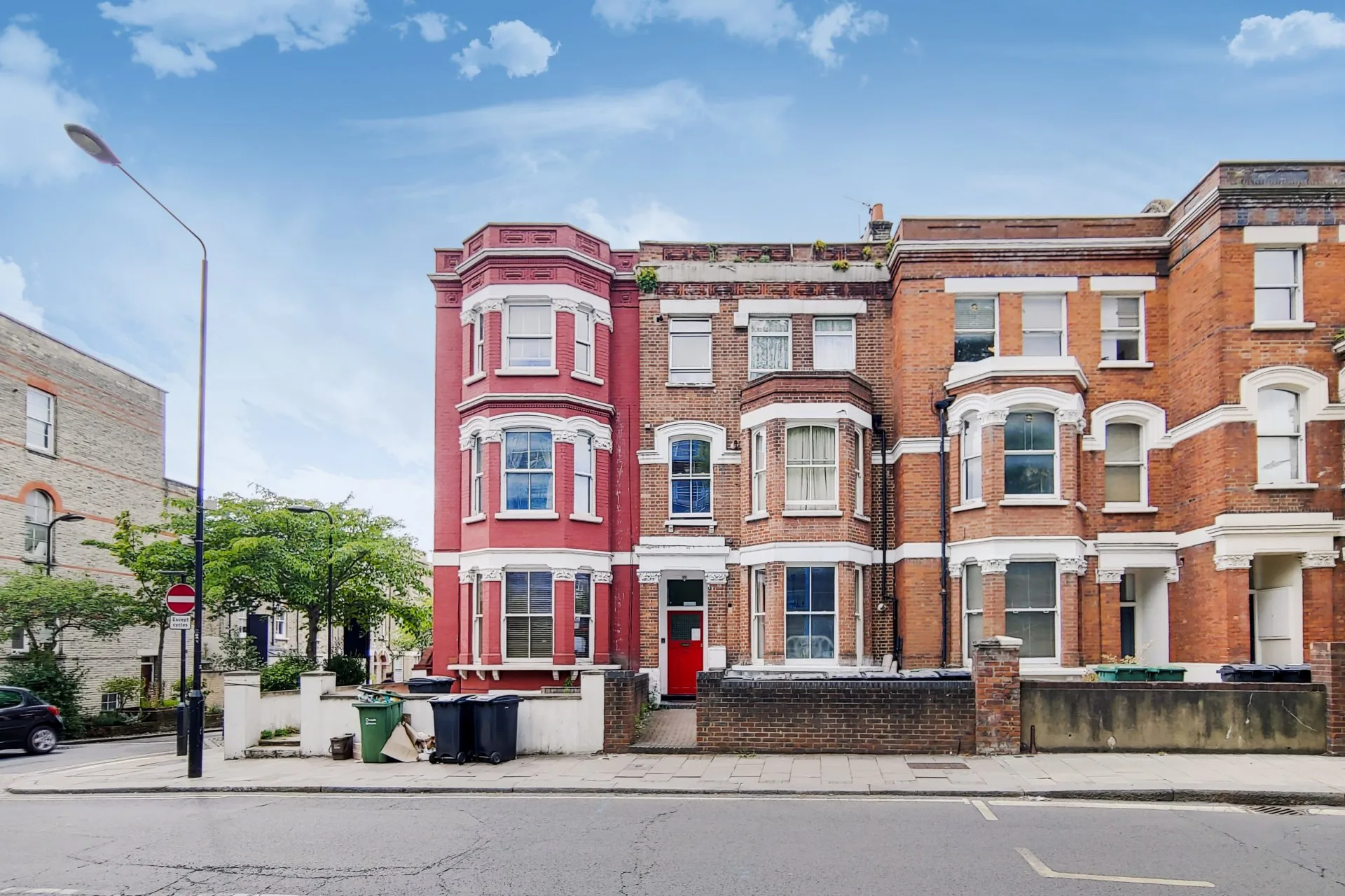 Flat West End Lane in Greater London