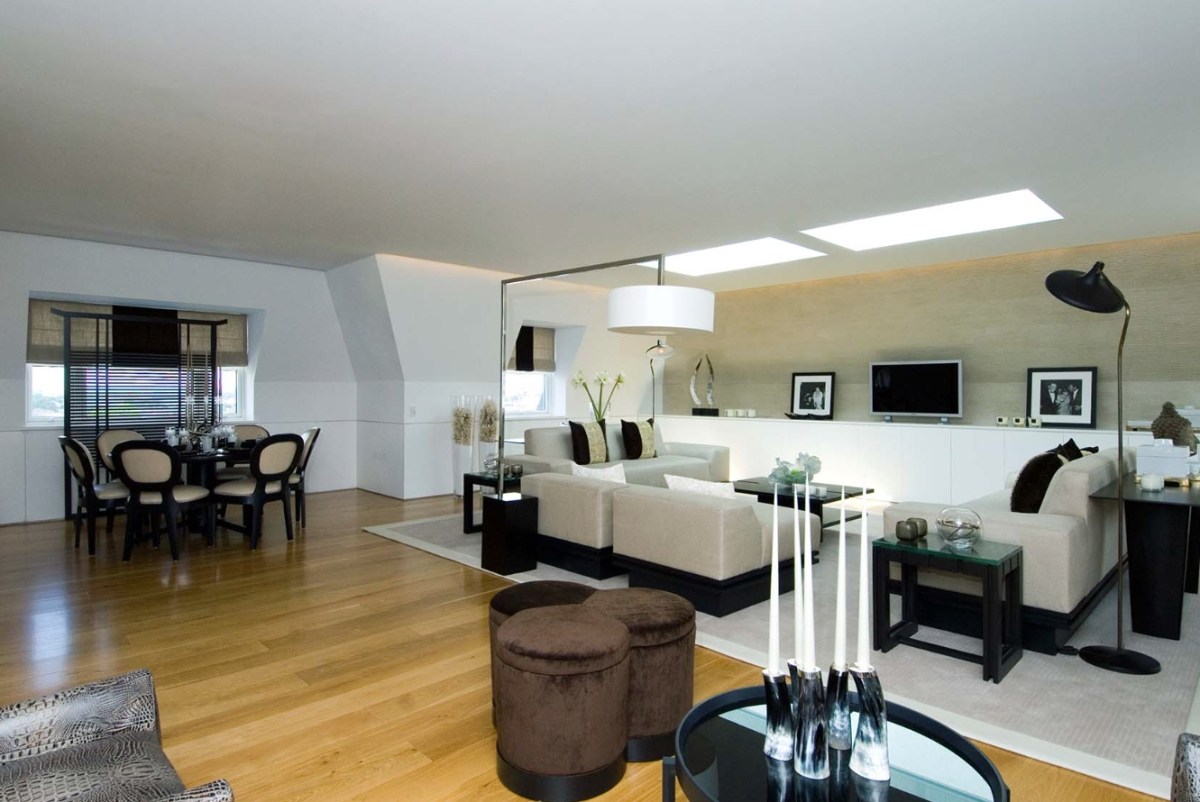 Flat Boydell Court in Greater London