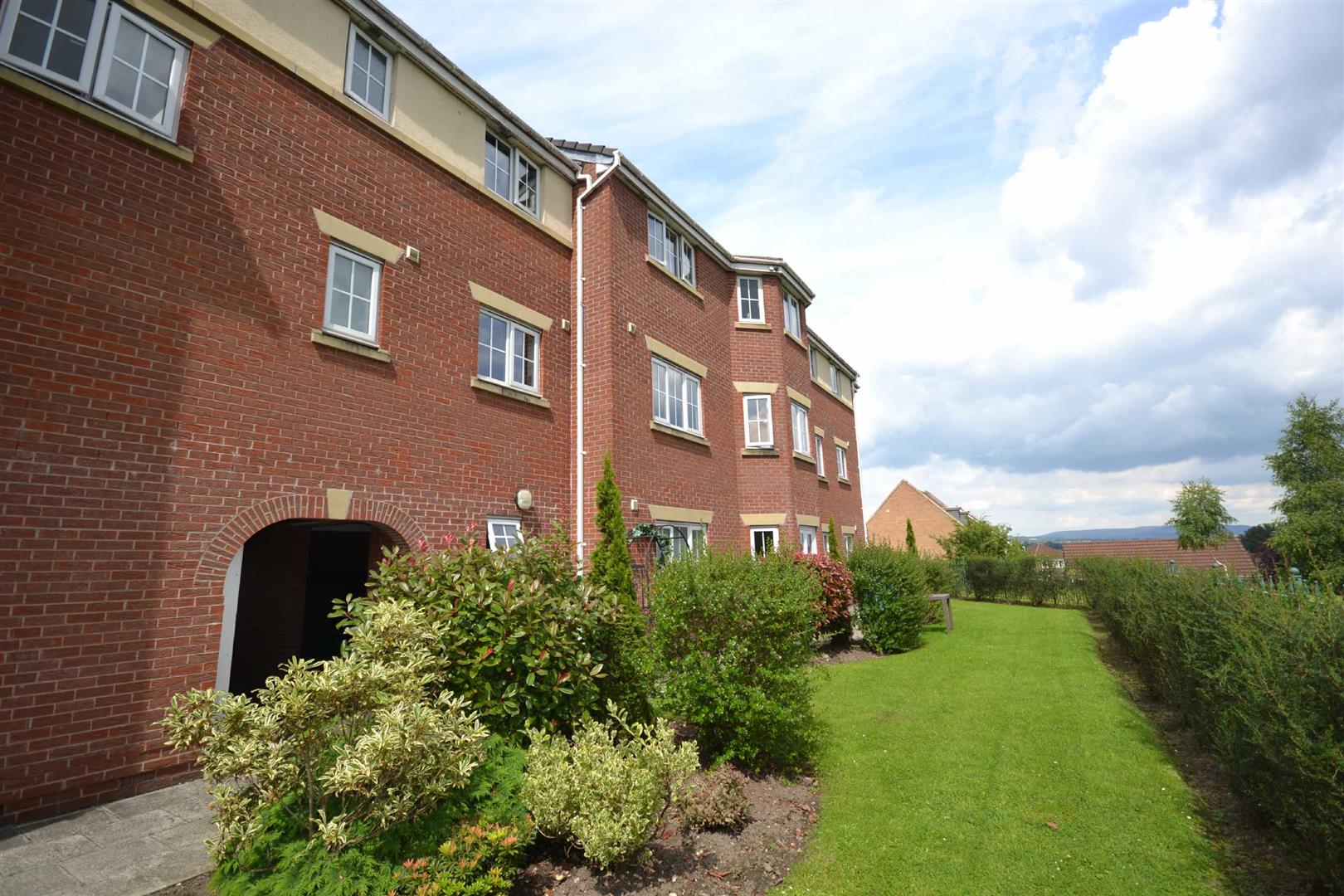 Flat Ardenfield Close in Radcliffe