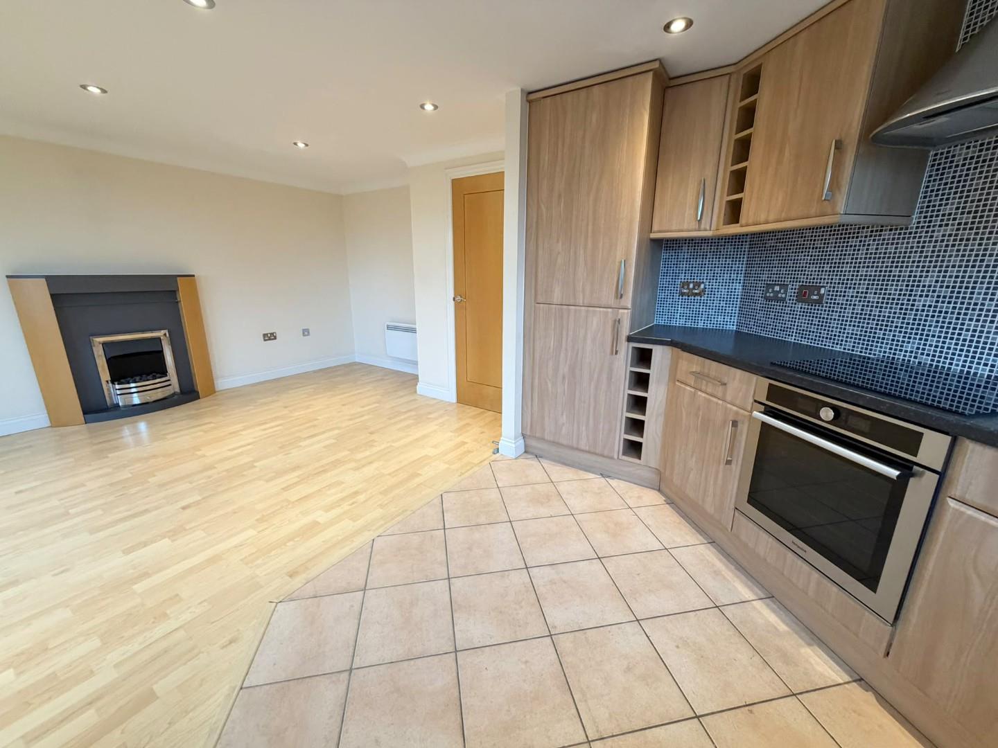 Flat Ardenfield Close in Radcliffe
