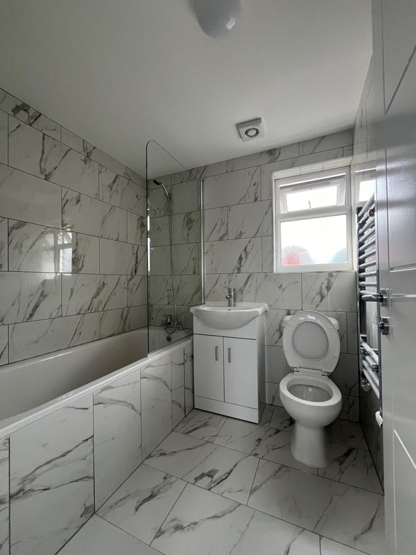 Room Willingdon Road in Greater London