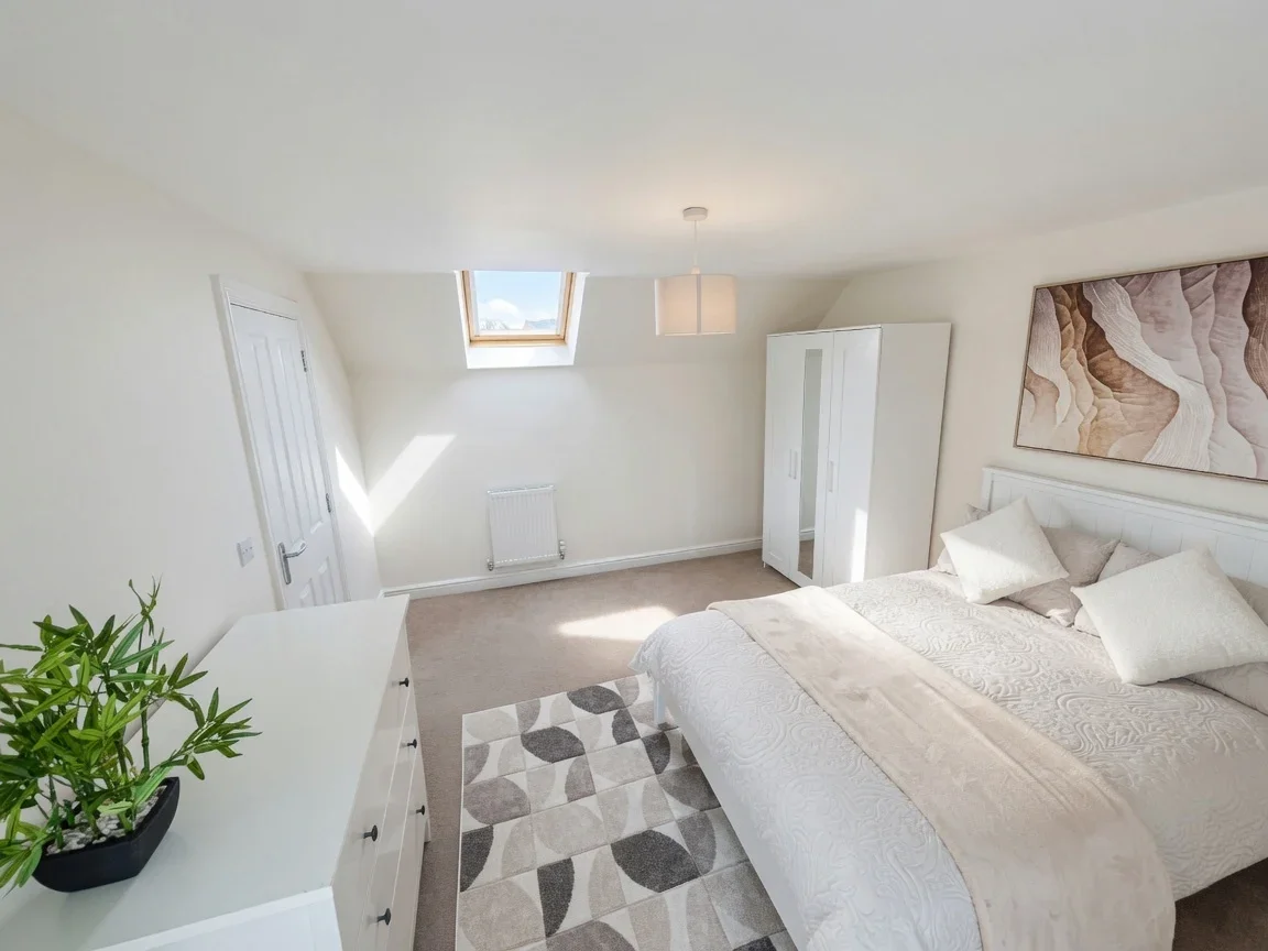 Room Ashengate Way in Wealden
