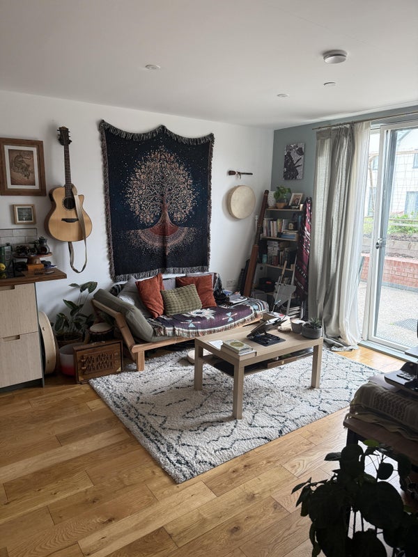 Room Water Lilies in Bristol