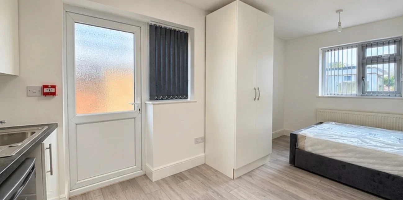 Room Uxbridge Road in Greater London