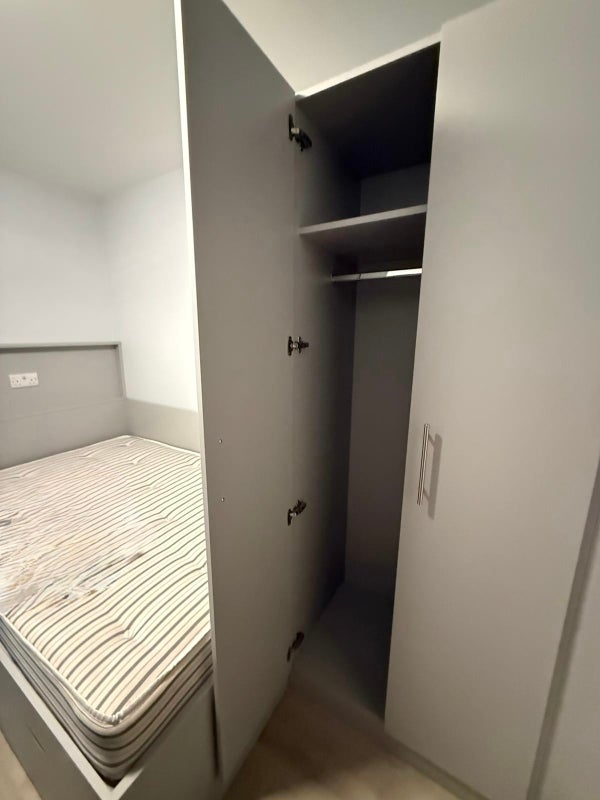 Room Goswell Road in Greater London