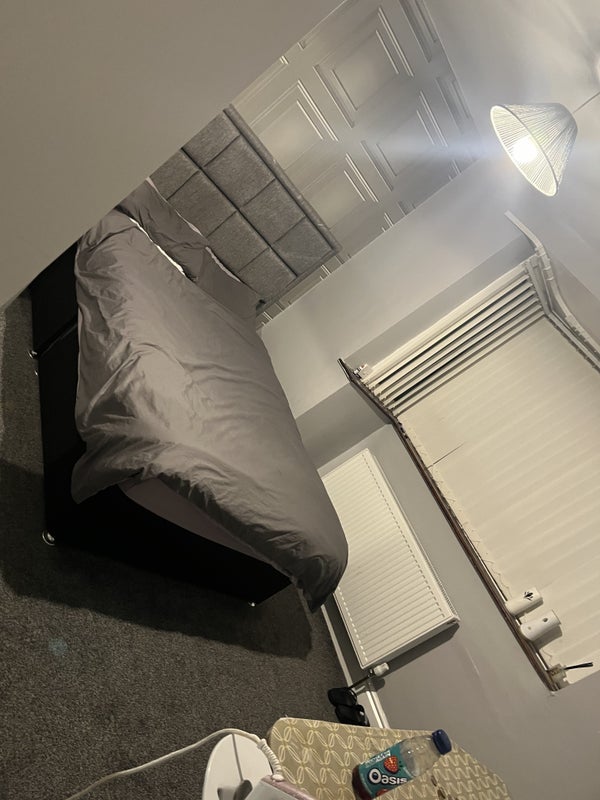 Room Lambeth Avenue in Oldham