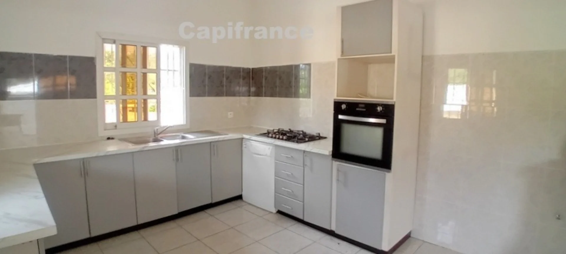 Flat Avenue Georges Nahouda in Ouangani