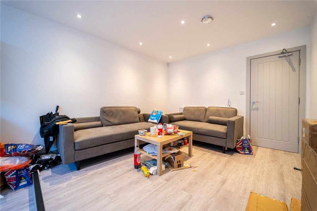 Flat Tiverton Road in Birmingham