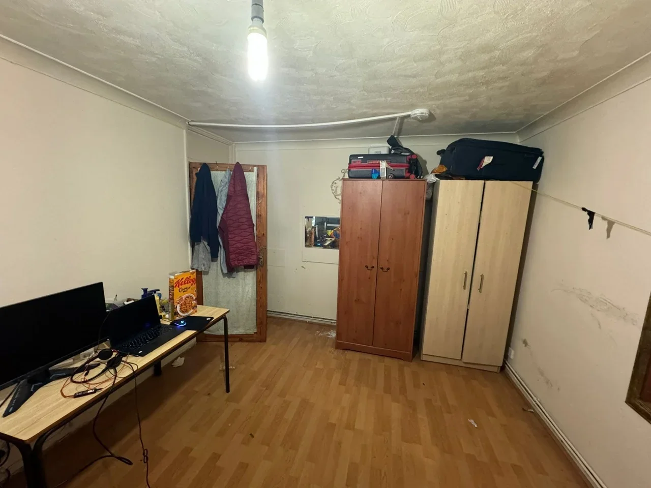 Room Hanbury Street in Greater London
