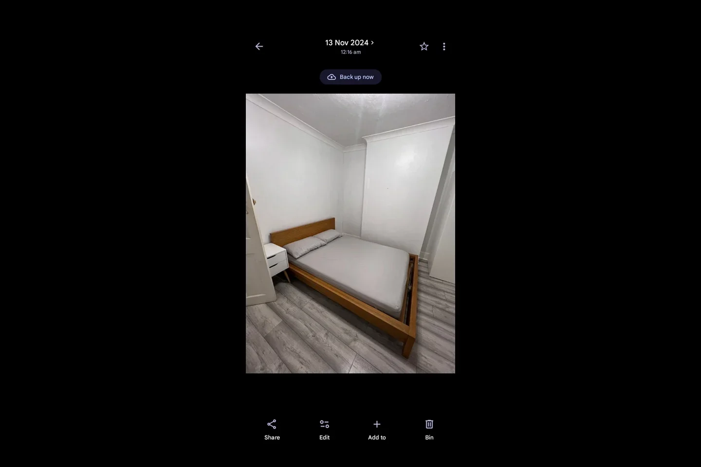Room New Road in Greater London
