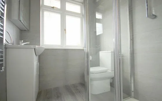 Room Langley Crescent in Greater London