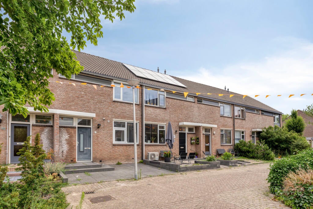 Huis De Panneboeter 55 in Hendrik-Ido-Ambacht