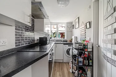 Flat Hoyle Road in Greater London