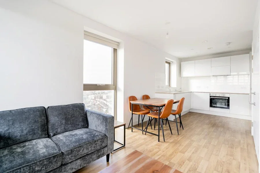 Flat Seven Sisters Road in Greater London