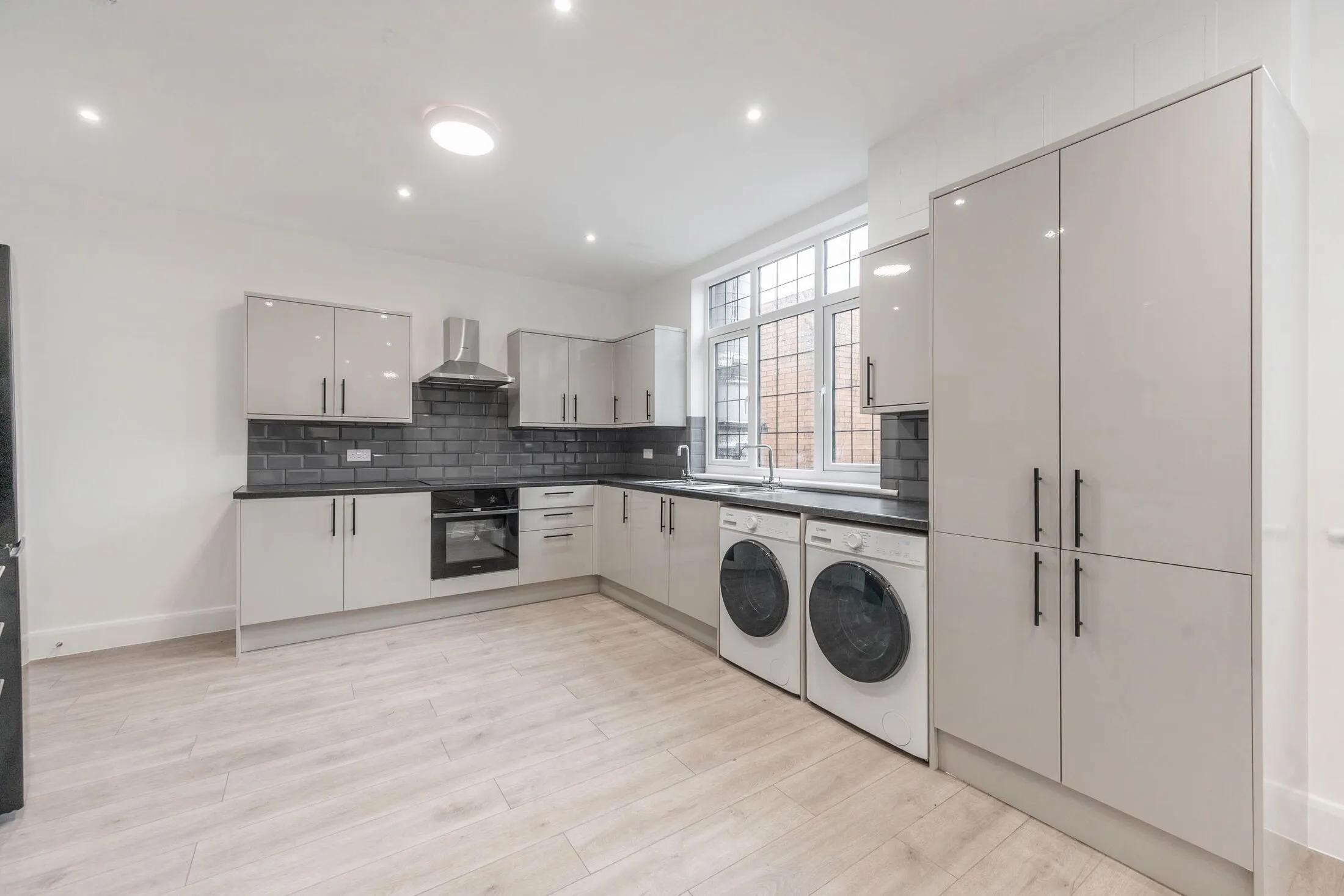 Room High Street in Hertsmere