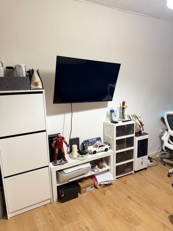 Room Searles Close in Greater London