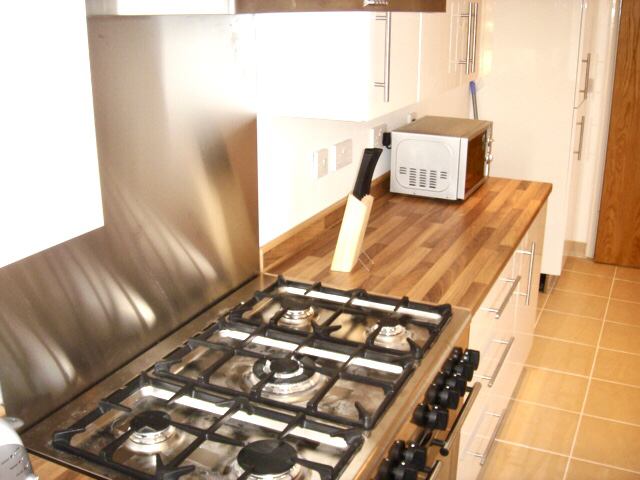 Room King Edward Road in Maidstone