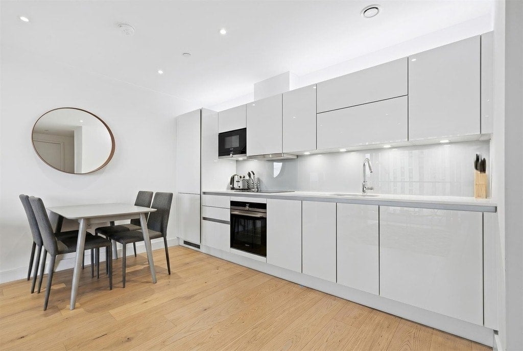 Flat Alexia Square in Greater London
