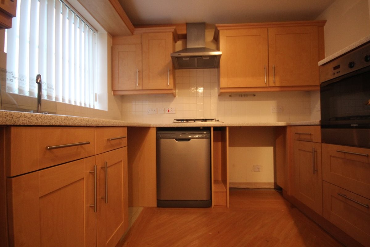 Flat Malvern Avenue in Ellesmere Port