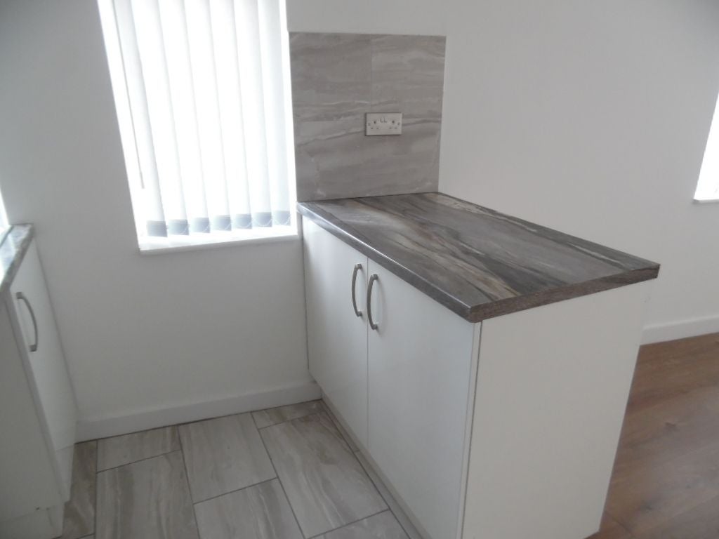 Flat Aintree Road in Bootle