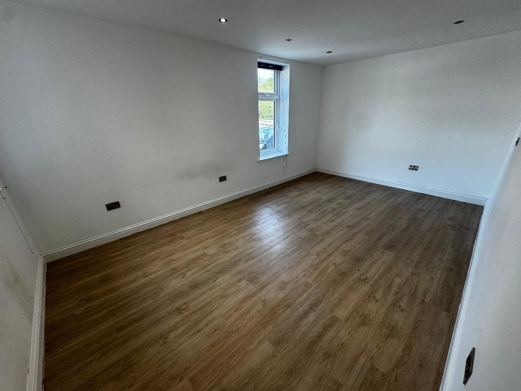 Flat Gisburn Road in Borough of Pendle