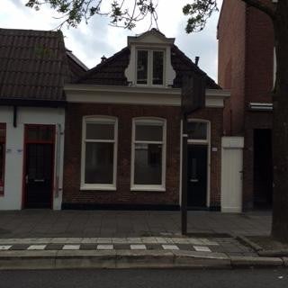 House Meeuwerderweg 105 in Groningen