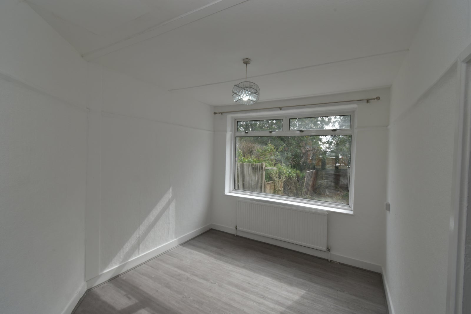 House Gainsboro Gardens in Greater London