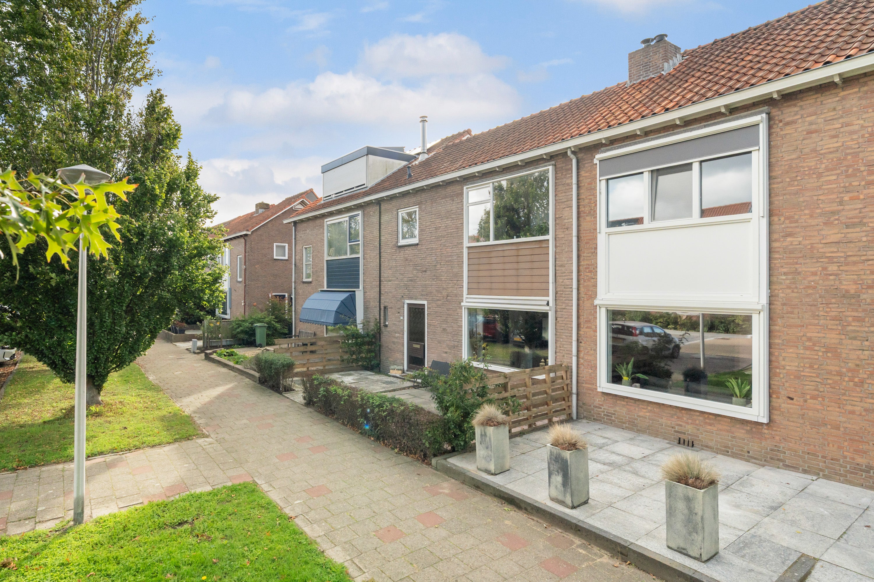 Huis Huis te Veldelaan 27 in Maasland