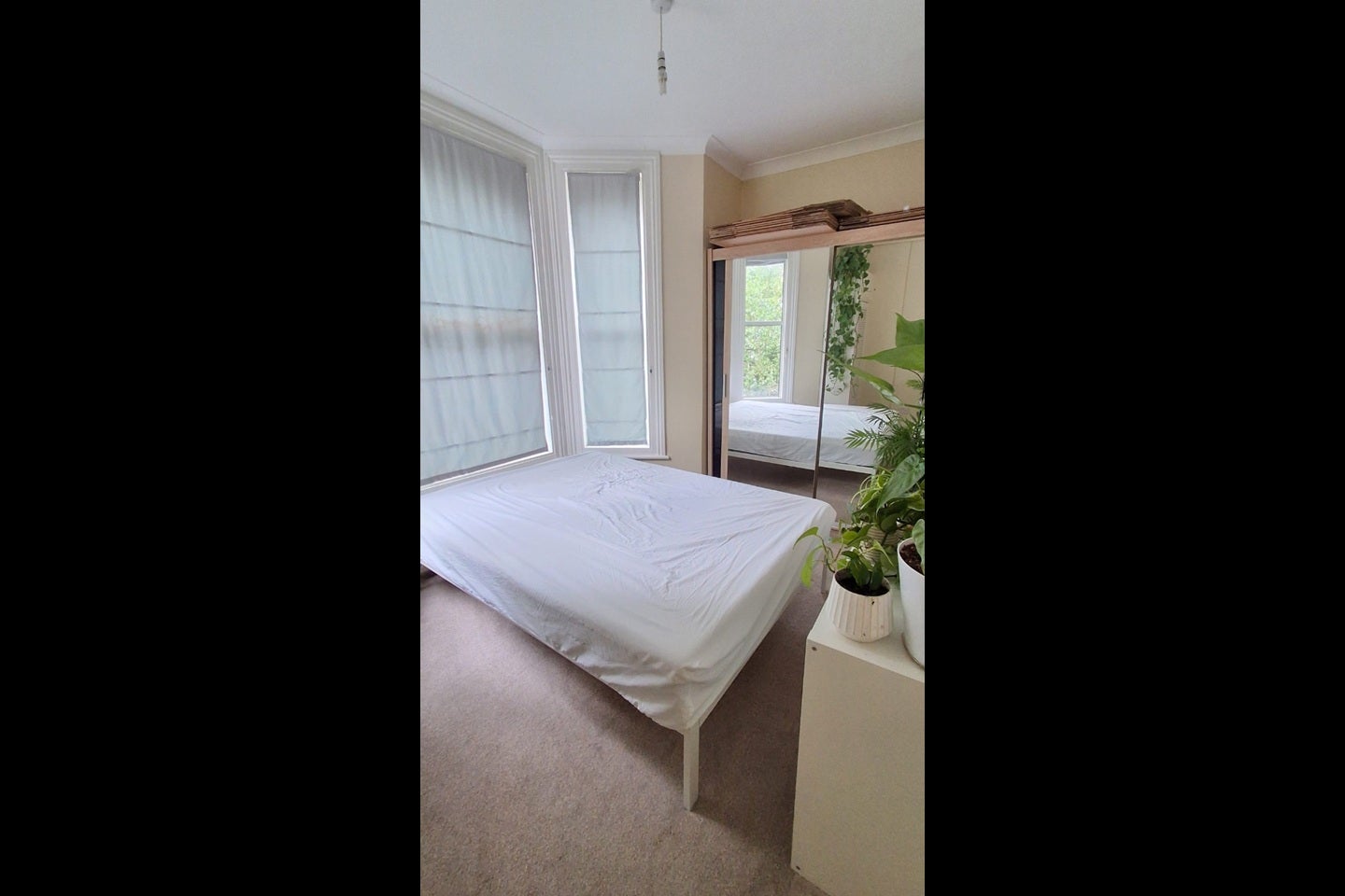 Room Alfred Road in Greater London
