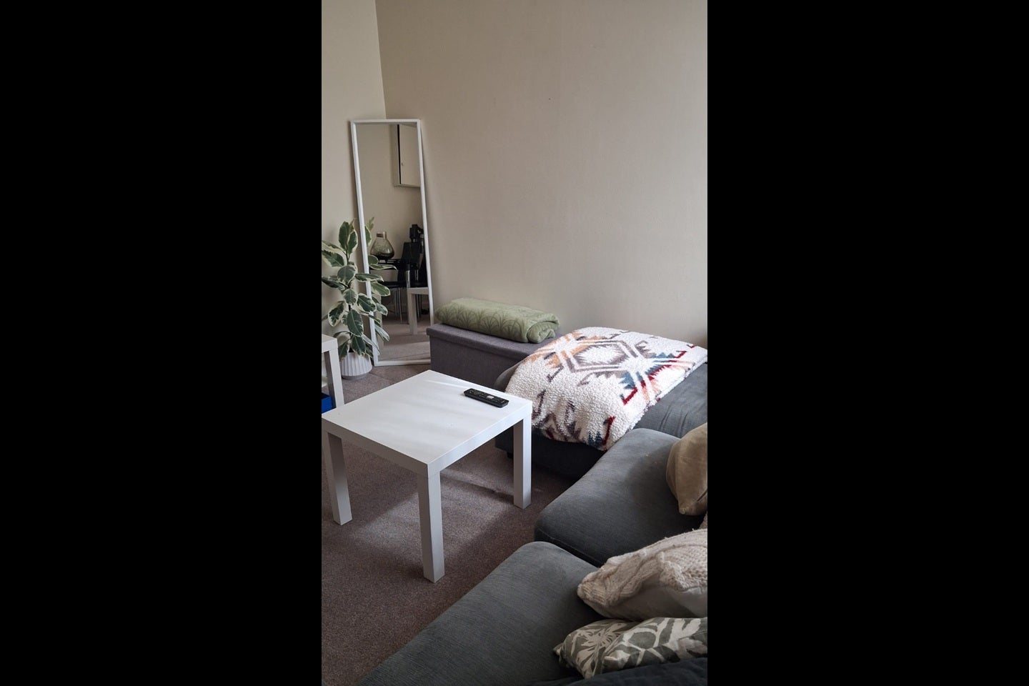 Room Alfred Road in Greater London