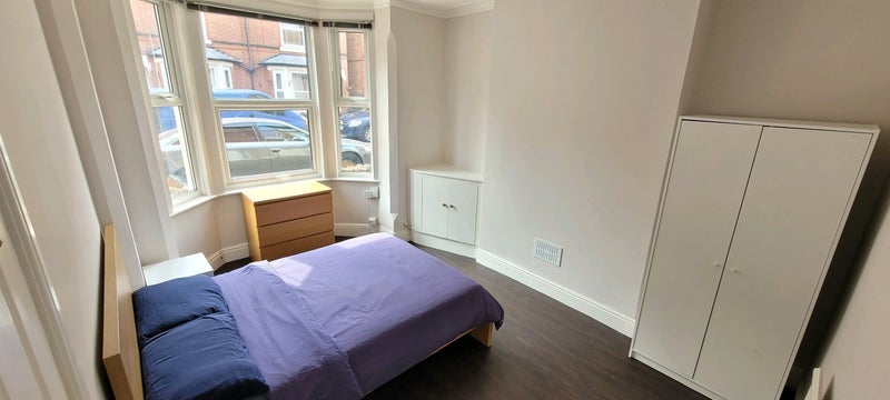 Room Wilford Crescent East in Nottingham