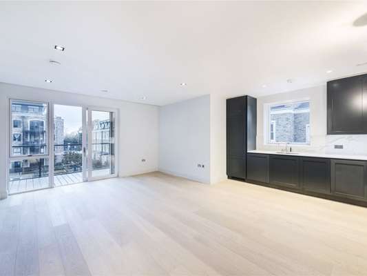 Flat Burlington Lane in Greater London
