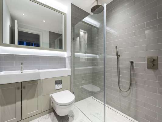 Flat Burlington Lane in Greater London