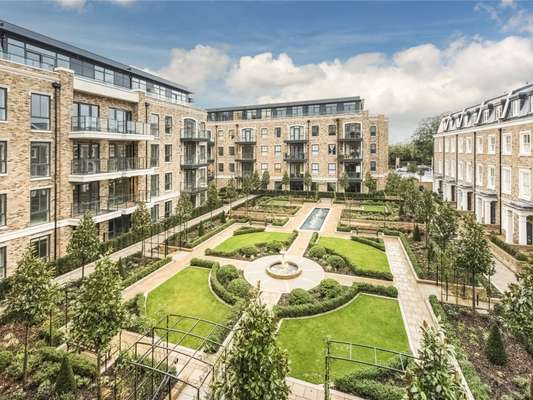 Flat Burlington Lane in Greater London