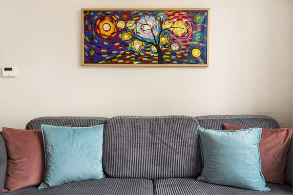Flat Eardley Crescent in Greater London