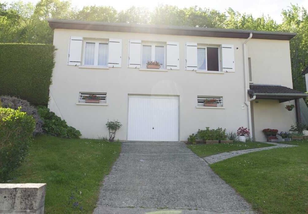 House Rue du Faubourg de Pierre in Charleville-Mézières