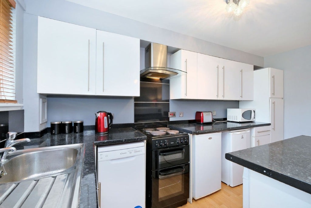 Flat Froghall Terrace in Aberdeen City