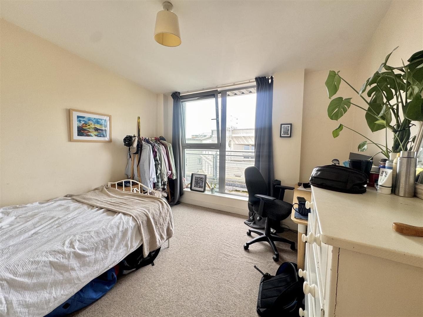 Flat Charles Street in Bristol