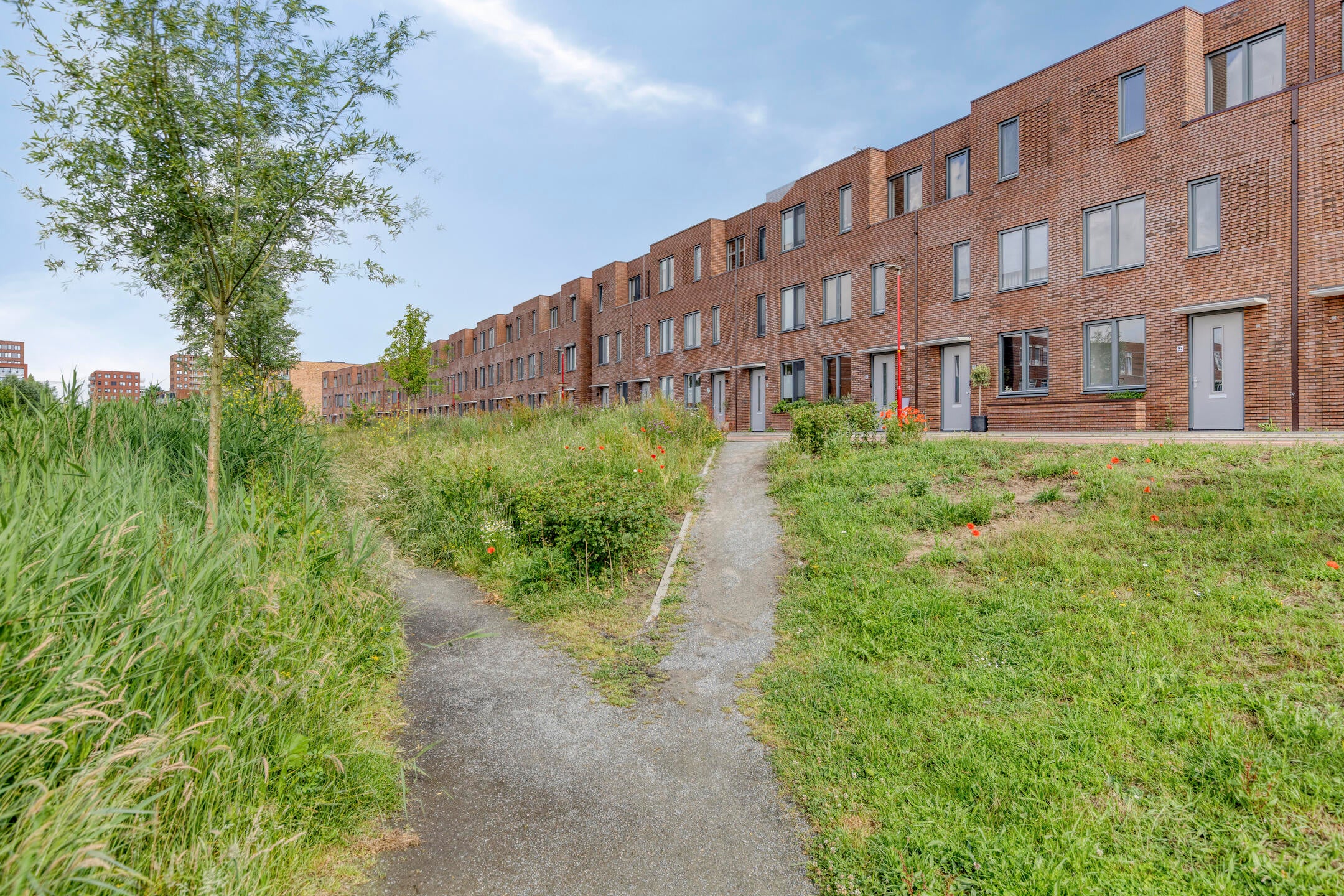 Tussenwoning te koop: Ambachtsherenpad 63, Zoetermeer
